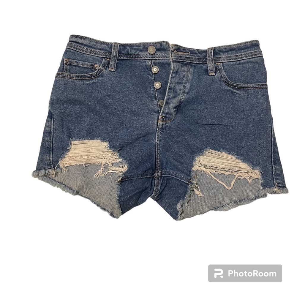 Hollister 90’s Style High-Rise Mom Shorts